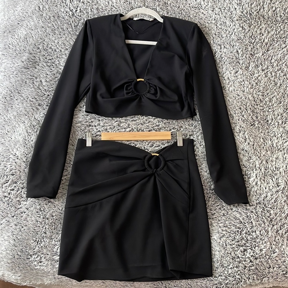 black set